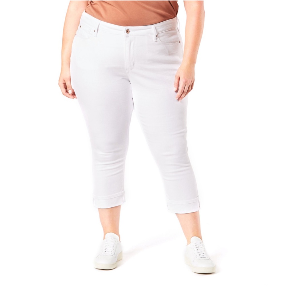 NWT Levi Strauss Modern Mid-Rise Skinny 20